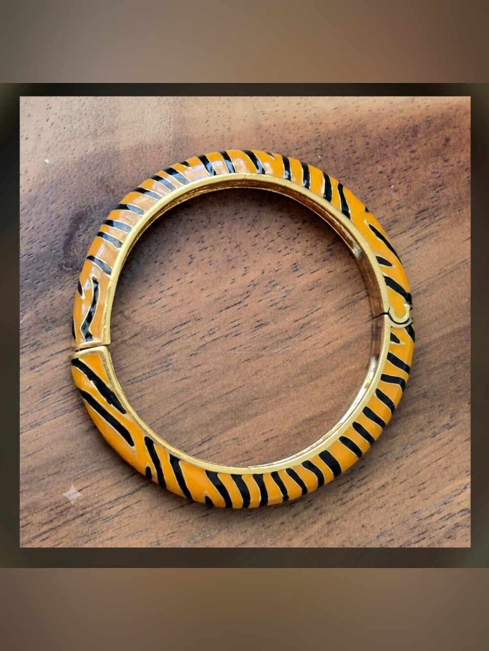 Thai Enamel Tiger Stripe Spring-Hinged Bangle Bracelet Gold Tone NEW 3x3"